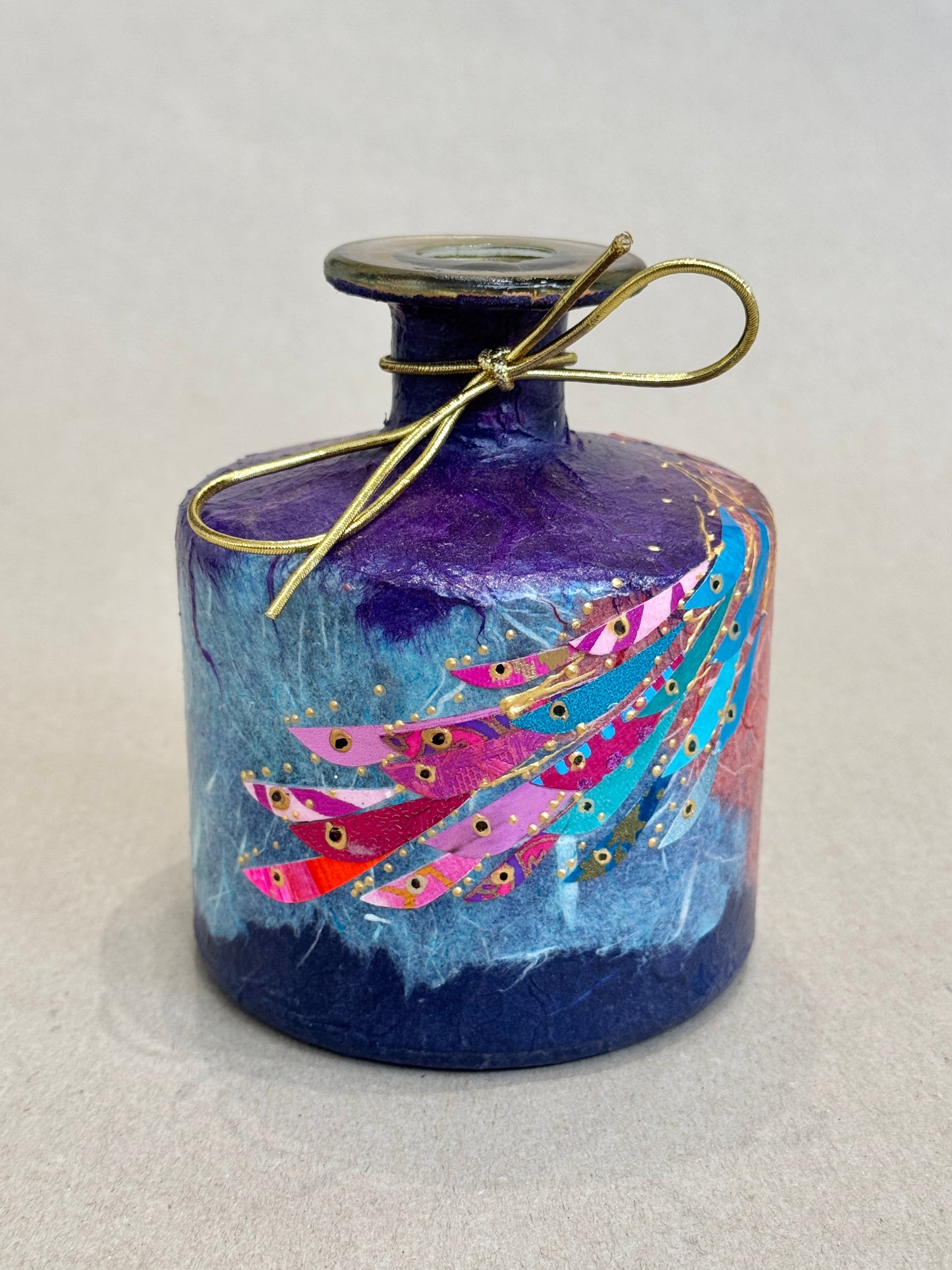 Cylindrical Potion Bottle (purples)