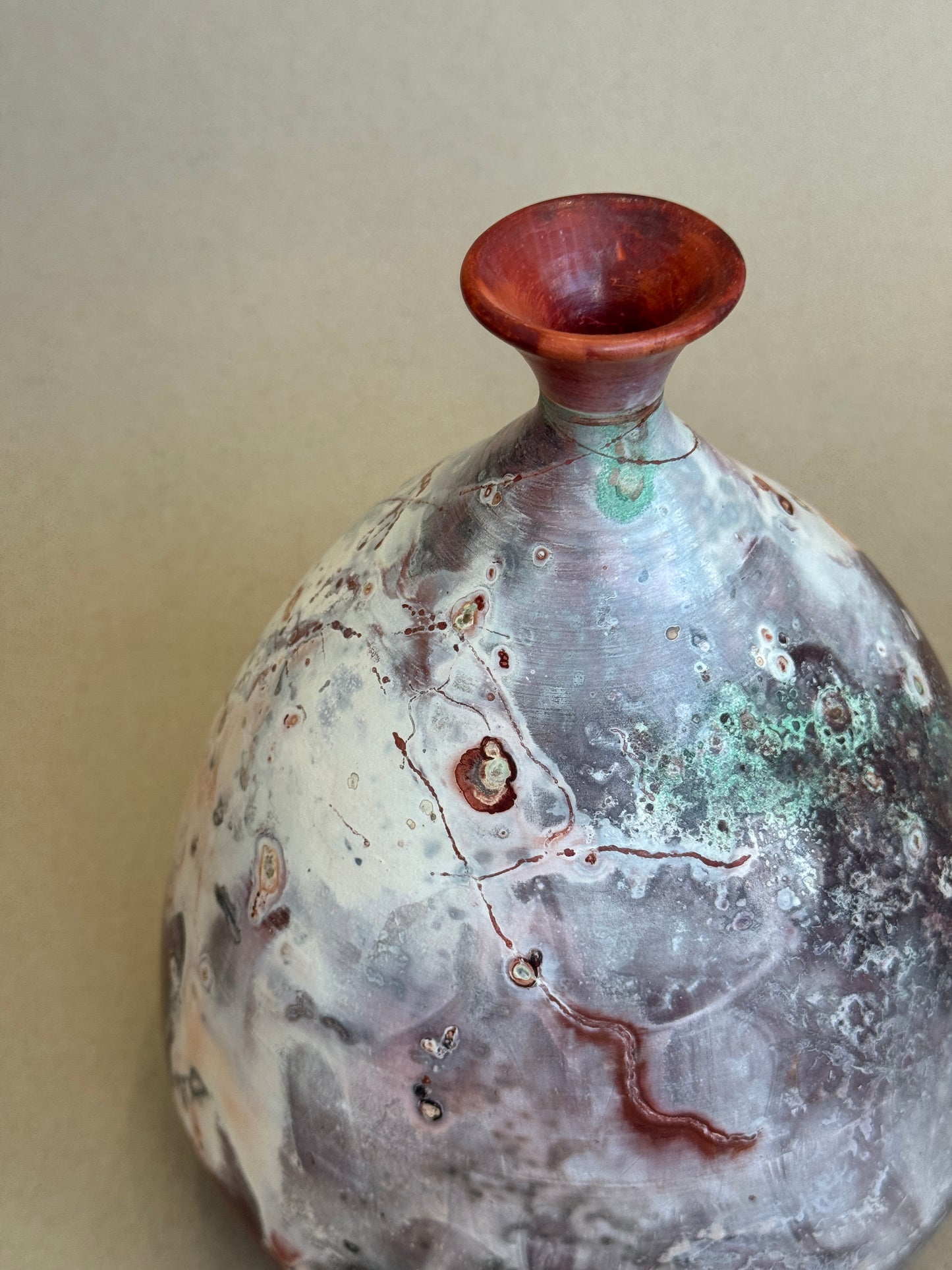 Saggar Fluted Bell Vase