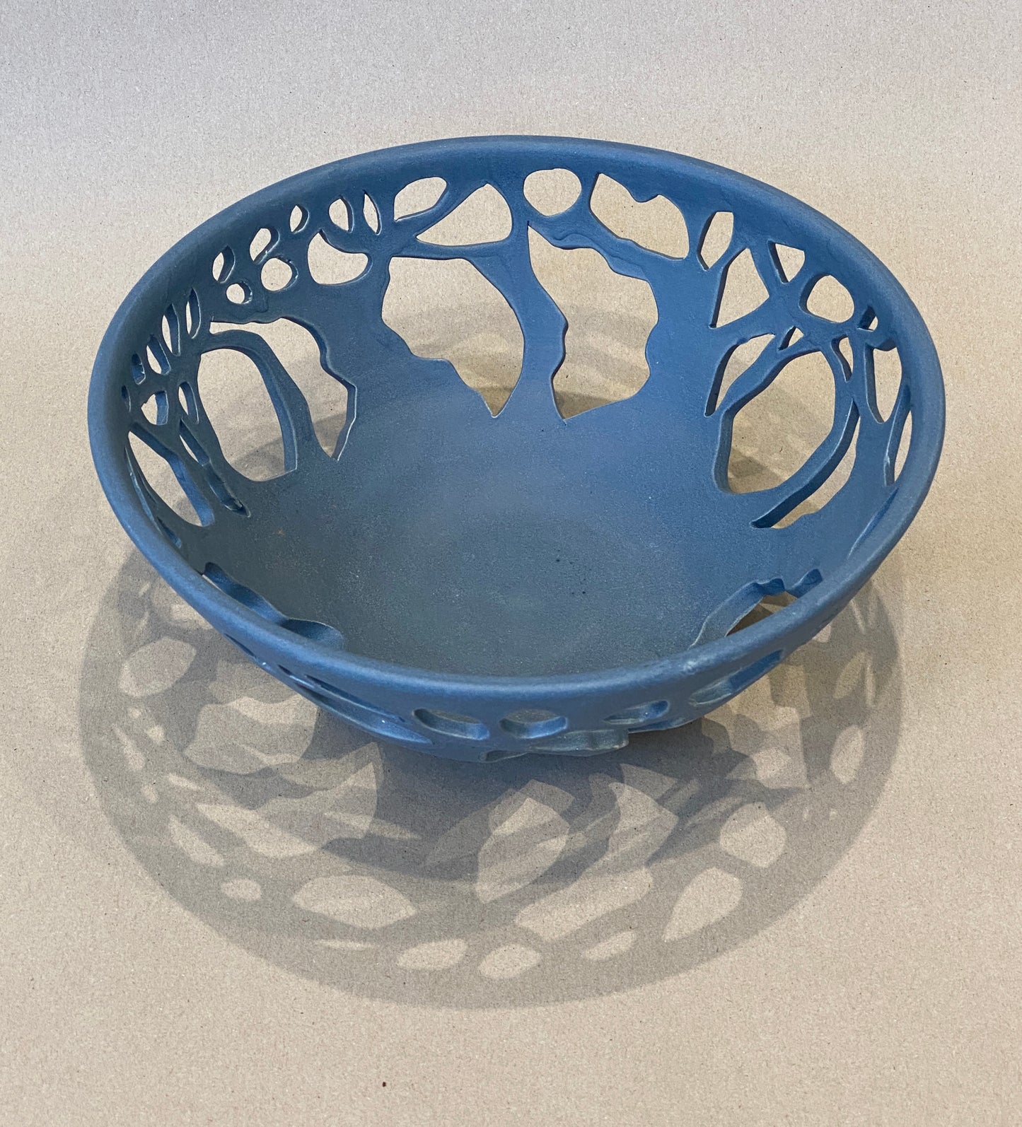 Medium tree bowl in matt blue