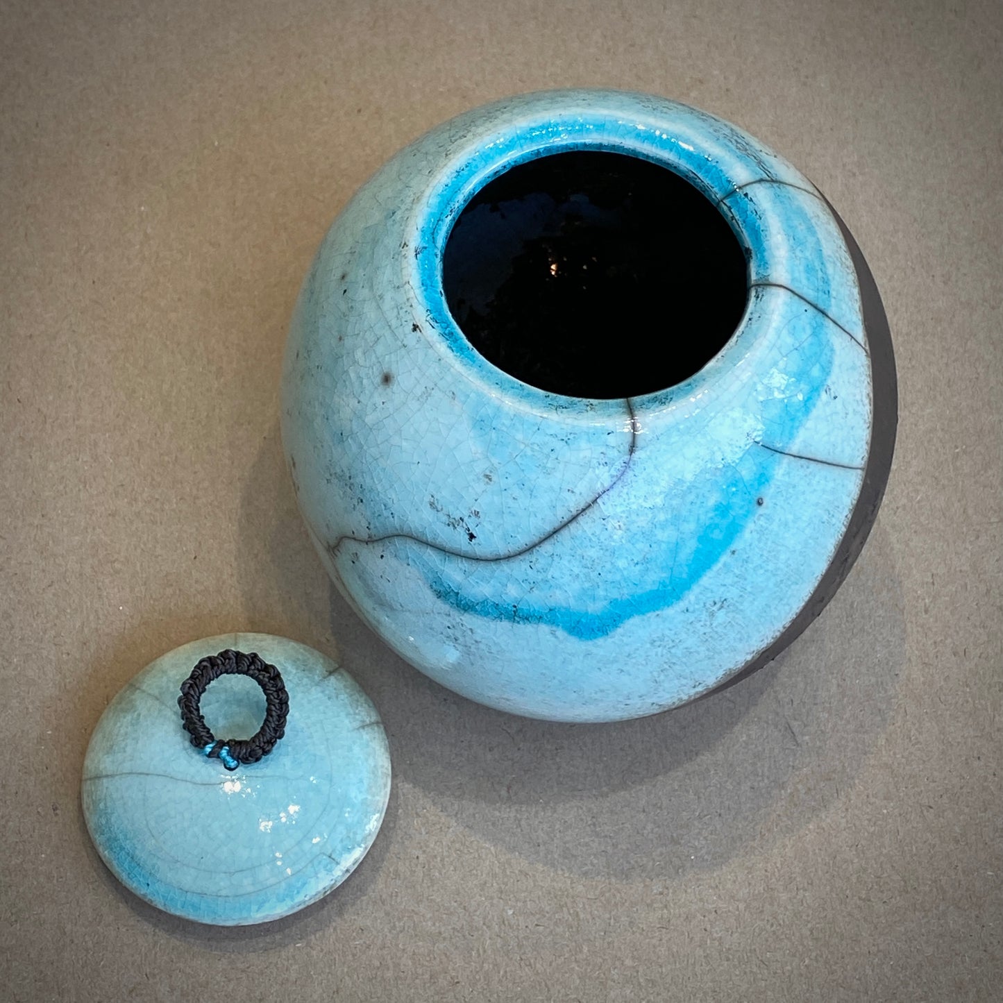 Load image into Gallery viewer, Medium Raku Fired Porcelain Jar (blue)
