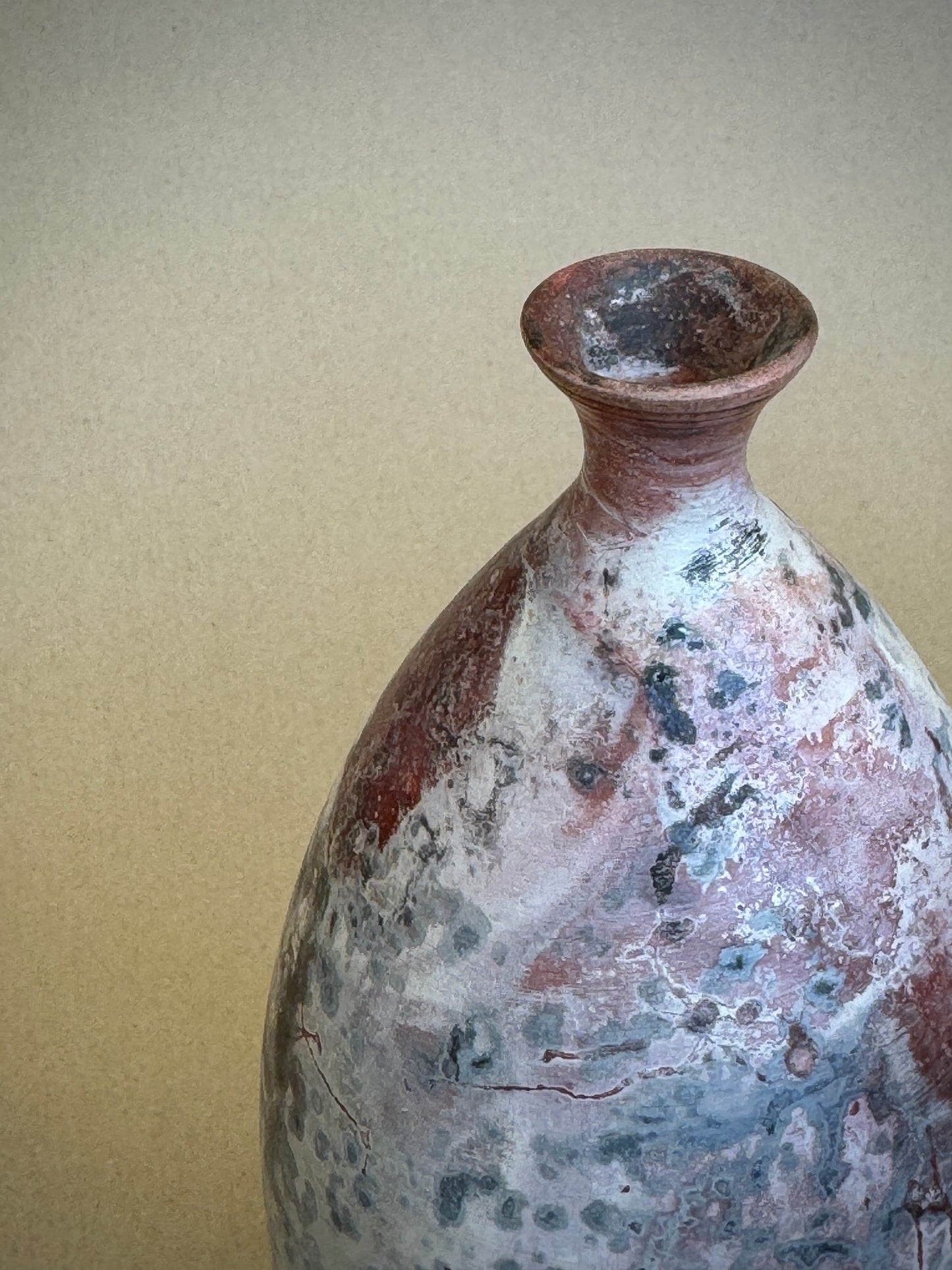 Saggar Fluted Vase