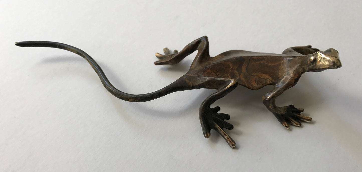 Load image into Gallery viewer, Medium Lizard - Brown
