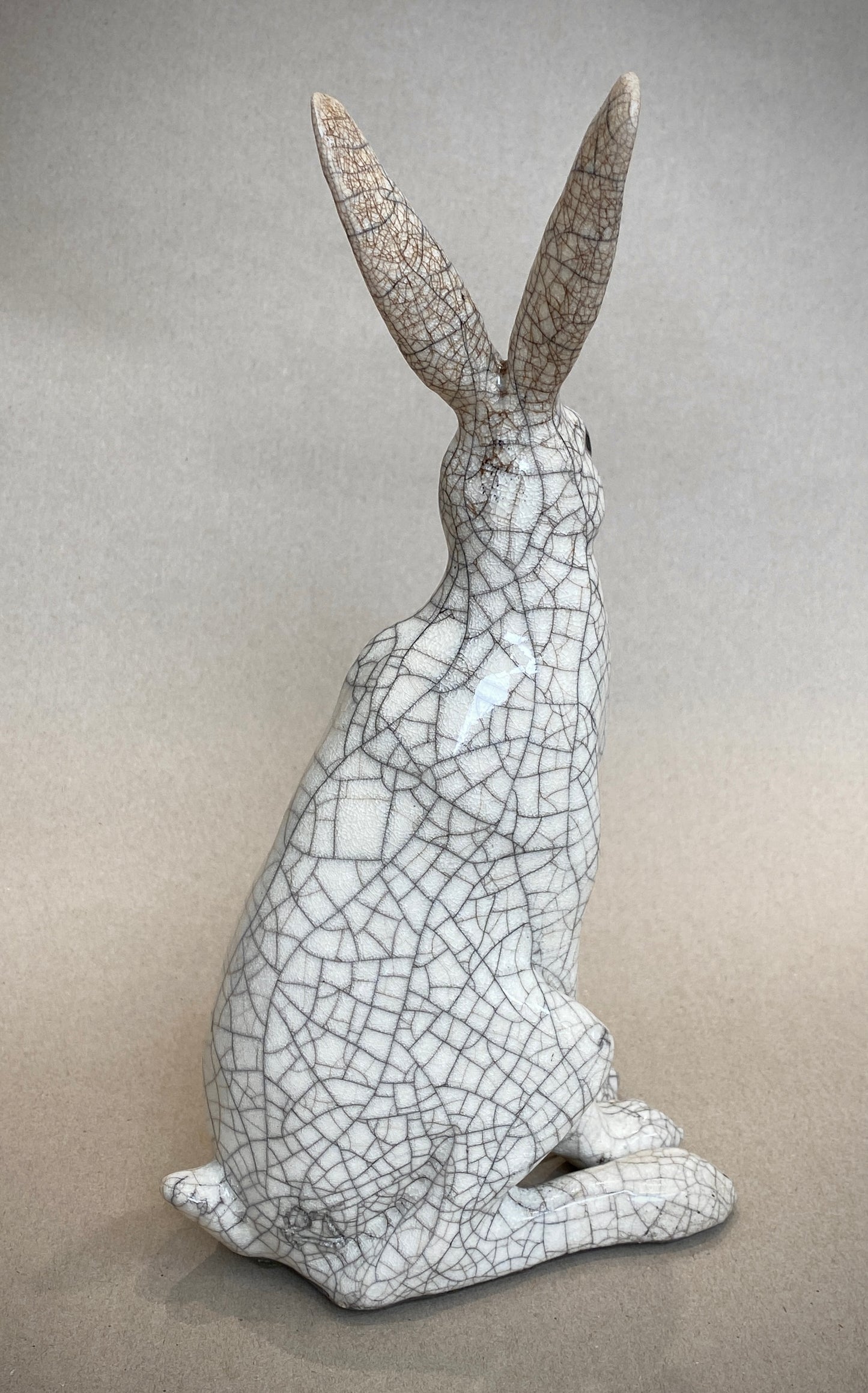 Load image into Gallery viewer, Medium Sitting Hare
