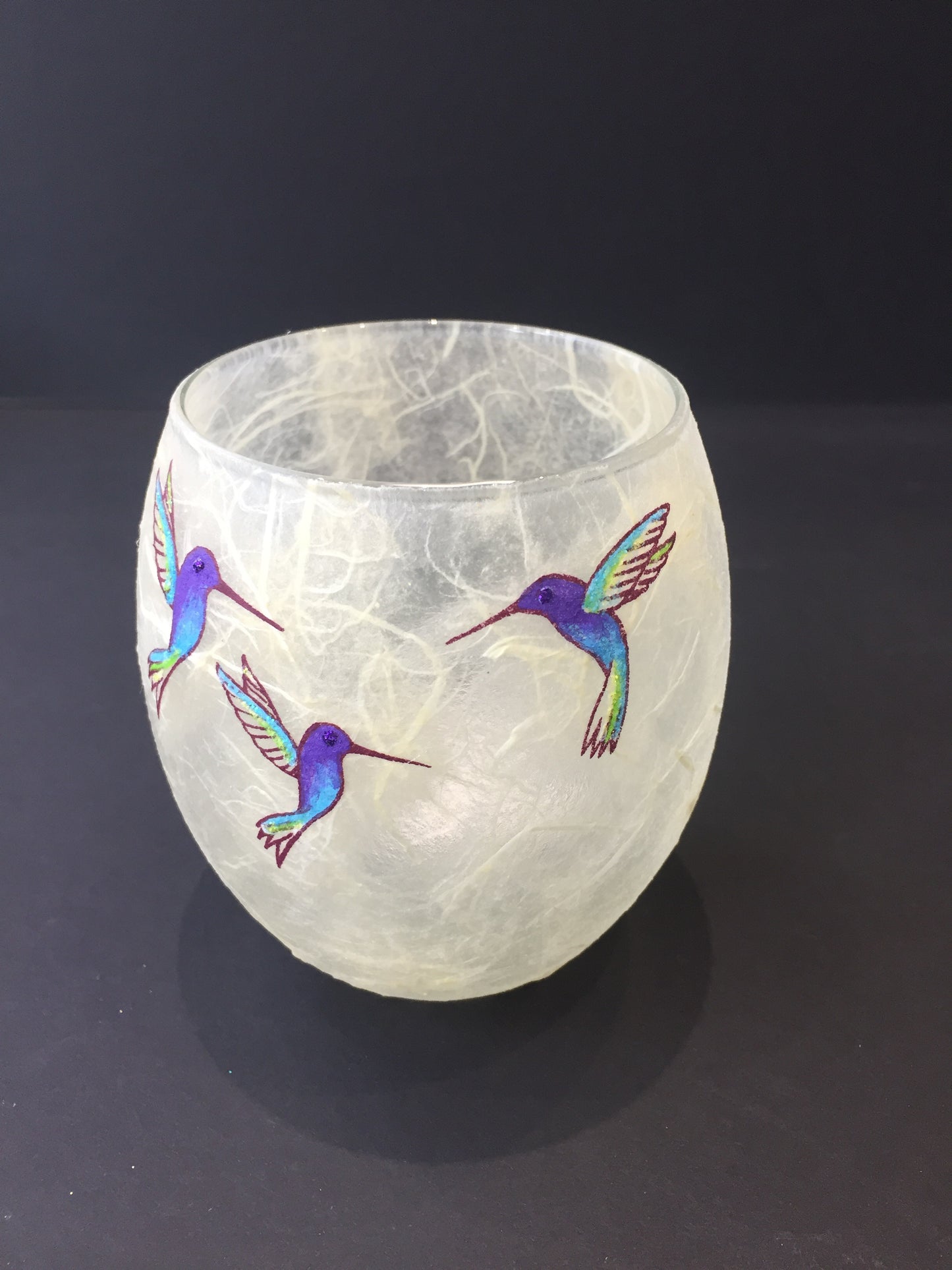 Load image into Gallery viewer, Humming Birds Glow Pot
